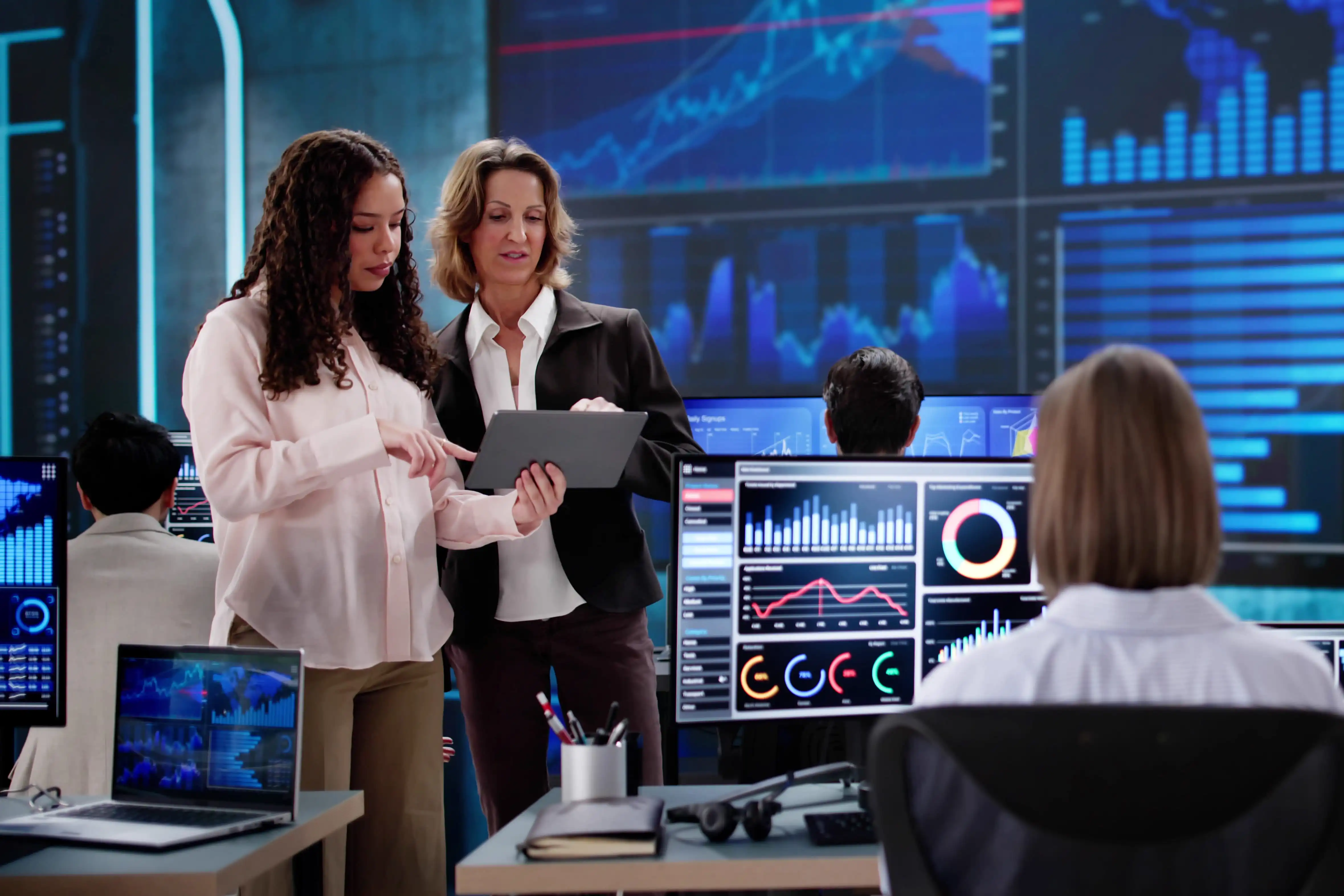 Why More SMBs Are Turning to Co-Managed IT Why More SMBs Are Turning to Co-Managed IT